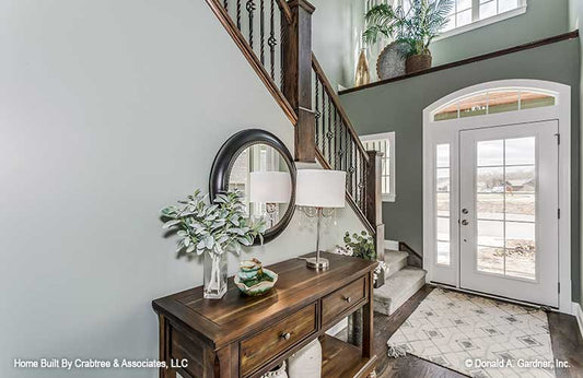 Foyer entry of The Prynwood house plan 818.