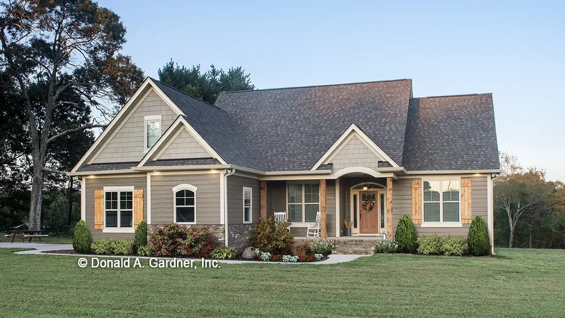 Front exterior of The Tanglewood house plan 757.
