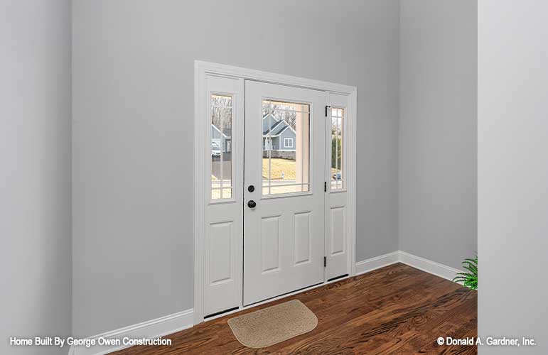 Inviting large open foyer. Applecross plan 1501