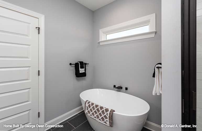 Relax in this soaking tub in the master bathroom. Applecross plan 1501