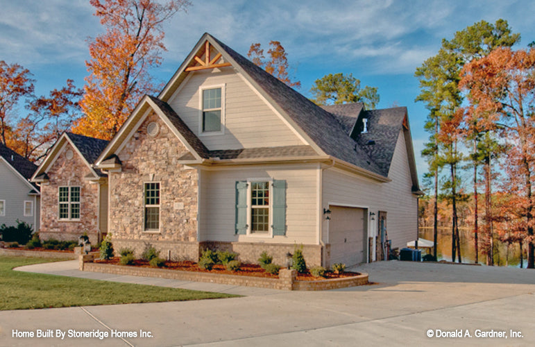 Garage side exterior picture for house plan 1340 The Brodie