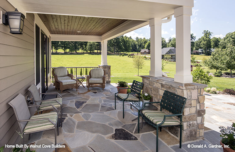 Rear picture and patio for Chesnee house plan 1290