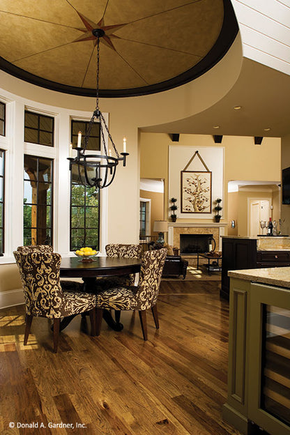 Chandelier in the breakfast nook. The Clubwell Manor plan 5037. 