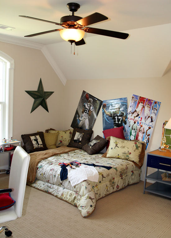 Clipped ceiling in the bedroom with ceiling fan. The Collier plan 1216.