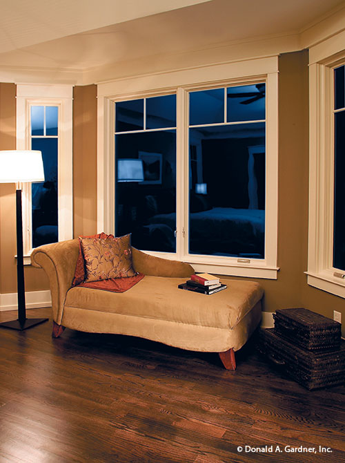 Chaise lounge in the sitting room. The Dogwood Ridge plan 5005.