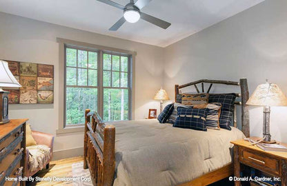 Flat ceiling and ceiling fan in the secondary bedroom. The Eleanor plan 1314.