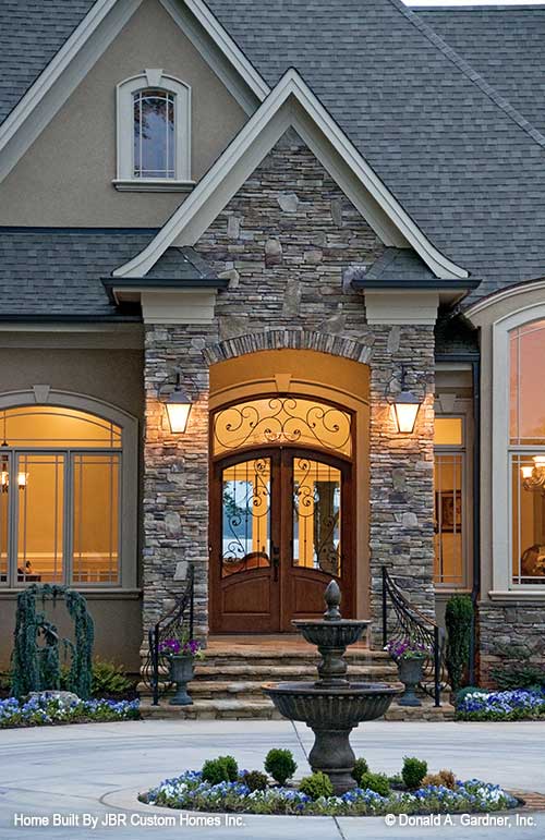 Front porch view with double door entry. The Heatherstone plan 5016. 