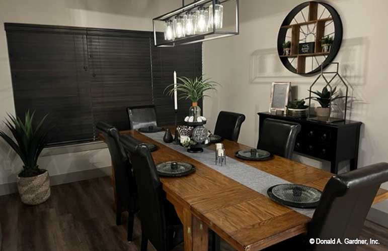 Dining room with black blinds. Janet plan 1513