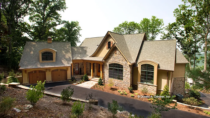 Front view finished build photograph submitted by the customer. The Oak Abbey plan 5003.