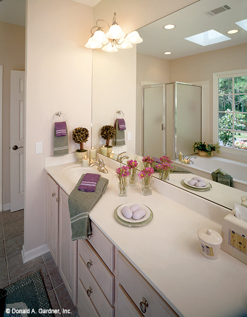 Master bath with double sinks for Pennyhill house plan 294