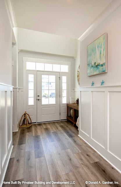 Well-lit inviting foyer. Percy plan 1503