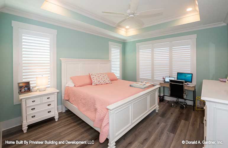 Master bedroom with tray ceiling. Percy plan 1503