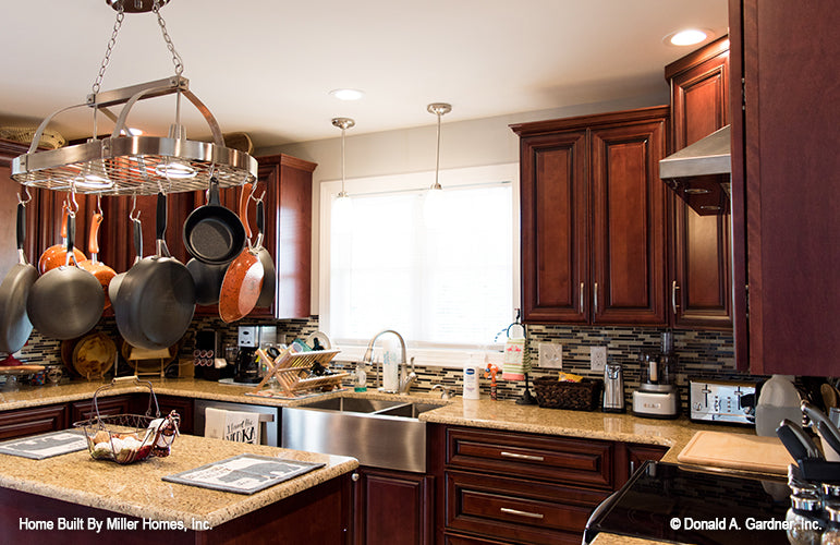 Picture of roomy working kitchen for Riverbend house plan 225